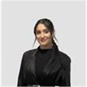 Soy paciente, organizada y cercana, adapto explicaciones al ritmo de cada estudiante. Ofrezco clases a jóvenes y adultos.