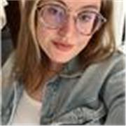 Profesora de inglés para todas las edades con experiencia de 2 años y certificación.