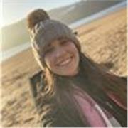 Graduada en ADE y Trabajo Social. Máster oficial de profesorado en la especialidad de FOL y ECONOMÍA.