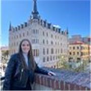 Maestra de educación primaria y pedagogía terapéutica