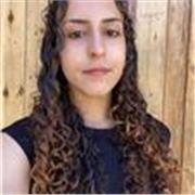 Profesora de inglés apta para menores de 16 años