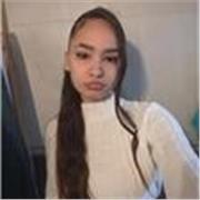 Joven de 17 años con experiencia reciente con niños de primaria