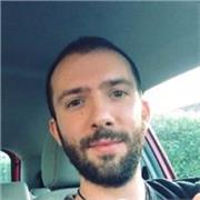 Senior Node.js Backend Developer con 8+ anni di esperienza offre lezioni online di backend programming per tutti i livelli.