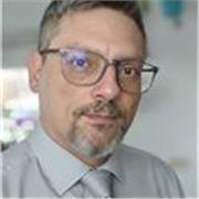 Basta mal di pancia con la tecnologia! Ti aiuto a padroneggiare PC e software dalle basi con un metodo facile e intuitivo.