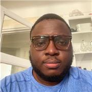 Enseignant dans le domaine des sciences infirmières, j’assure également le soutien scolaire et l’aide aux devoirs pour tous les ni