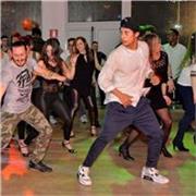 Insegnante balli caraibici, merengue bachata e salsa,insegno movimenti del bacino e del busto