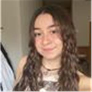 Julia Hijós Puértolas