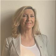 Here I am! Let’s start learning English!
Interprete Traduttrice con esperienza, ti accompagnerò passo passo nella lingua inglese.