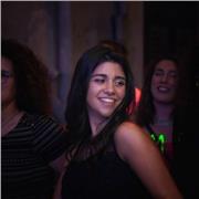 Diplomata al liceo classico e attualmente studentessa universitaria