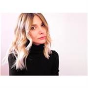 Insegnante madrelingua italiana offre lezioni a stranieri o bambini in età scolastica.