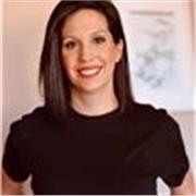 Profesora de sociosanitario especializada en atención a personas dependientes en certificados de profesionalidad y HHSS.