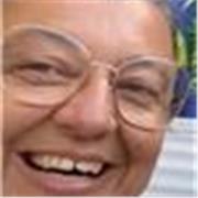 Ciao! Sono Silvia, sono un' anziana (!!!) insegnante con più di 30 anni di esperienza.
