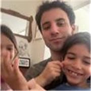Profesor de Inglés Joven de 22 años con experiencia previa de darle clases a niños y adolescentes de 4 ESO