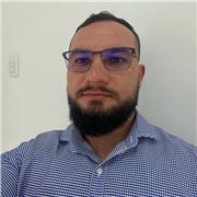 Ingeniero con experiencia en programación e informática