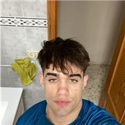 Soy muy amable, cuidadoso, podría dar clases básicas de como por ejemplo: mates, lengua, algunos deportes etc a niños de infantil/ primaria