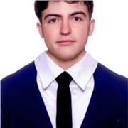 Estudiante de 3ro de Ingeniería de Materiales y alumno interno del grupo de Astrofísica, da clases sobre física, matemáticas y quí