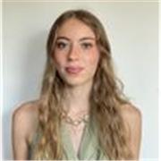 Me considero una persona con paciencia y vocación en el área. Me gustan mucho los niños y por eso daría clases a niños de primaria