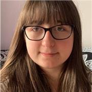 Je suis en terminale et je suis prête à aider les gens qui ont des difficultés