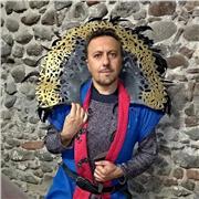 Cantante lirico, Ex Artista del Coro all' Opèra di Monte-carlo e dell' Arena di Verona impartisce lezioni di tecnica vocale