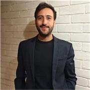 Entrenamiento y Simulación de Conversaciones en Idioma Inglés para Profesionales