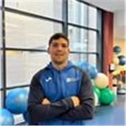 Graduado en Ciencias de la Actividad Física y del Deporte. Experto en entrenamientos deportivos individualizados para la salud y r