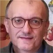 Impartisco lezioni private online di matematica per scuole medie, di matematica e fisica per scuole superiori e di fisica per il test del semestre aperto di medicina