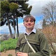 Soy un estudiante universitario que está cursando actualmente 2 de carrera en la universidad de Granada.