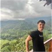 Doble graduado en Derecho y Finanzas y Contabilidad con máster en Internacionalización de Negocios y más de 5 años de experiencia.