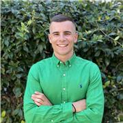 Giovane studente di istituti tecnici e licei o università