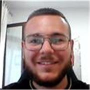 Soy una persona joven con muchas aptitudes positivas y unas enormes ganas de enseñar lo que se, y de seguir aprendiendo.