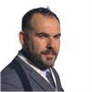 Profesor de economía y materias relacionadas apto para todos los niveles y edades.
