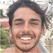 Personal Trainer qualificato offre sessioni di allenamento personalizzate a Legnano e dintorni. Motivare e applicazione ferrea.
