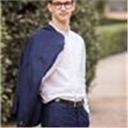 Soy un profesor cercano con mis alumnos y a la vez intento conseguir los mejores resultados.