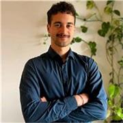 Professeur trilingue espagnol, anglais, français avec une expérience industrielle internationale et dans l'éducation nationale.