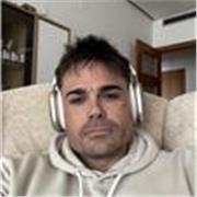 Ingeniero de telecomunicaciones con capacidad para dar clases, según necesidades. En su día, di clases de Física a compañero uni. 
