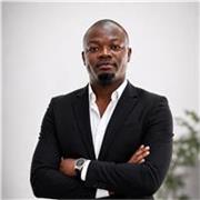 formateur en Graphisme branding avec des outil face 