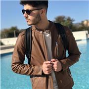 Ragazzo laureato, 24 anni, offre lezioni di Diritto e supporto compiti in tutte le materie per studenti di scuole medie-superiori