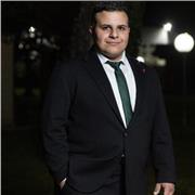 Per studenti delle superiori e universitari, argomenti inerenti alla chimica e tutti i campi ad essa connessi, fisica, matematica