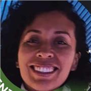 Profesora de idiomas con una actitud amable y paciente. Te ofrezco clases personalizadas para que aprendas de manera divertida