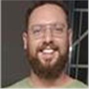 Insegnante paziente e rispettoso, aiuto a migliorare la vita dello studente. 