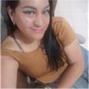 Profesora de ingles dicta clases virtuales a estudiantes de todo nivel