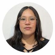 Profesora de Educación Secundaria en Matemática que brinda clases personalizadas para estudiantes de nivel secundario