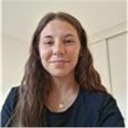 Estudiante de administración y dirección de empresas ofrece clases de economía para estudiantes de la ESO y bachillerato 