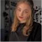 Cerchi una tutor giovane e appassionata per migliorare il tuo inglese senza annoiarti? Eccomi!