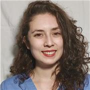 Estudiante de medicina UC y profesional de la salud, tengo experiencia en educación media y ciencias básicas