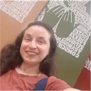 Clases de español enfocadas en el aprendizaje de este lengua desde sus bases gramaticales y foneticas, abordando su uso cotidiano