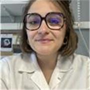 Je suis chercheuse dans la biologie et je donne des cours particulier dans ce domaine  