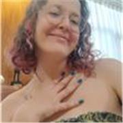 Profesora con experiencia dentro del aula y particular, con energía positiva, alegría y mucha vocación y ganas de enseñar.