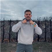 Maestro de educación primaria. Apto para dar todas las asignaturas del ciclo de educación primaria