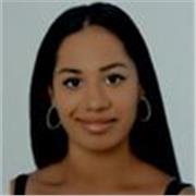 Profesora de inglés apta para alumnos con diferentes niveles.